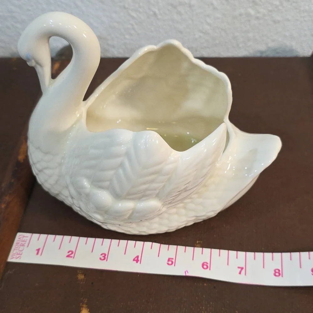 Vintage Holland Mold Swan Ceramic Planter Vase/Candy Dish 7” White  Pearlescent - Picture 5 of 10